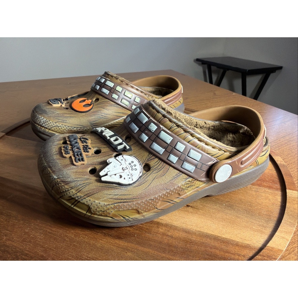Crocs Star Wars Chewbacca Lined Clogs Brown Fuzzy Kids Size C13 Slip On Shoes